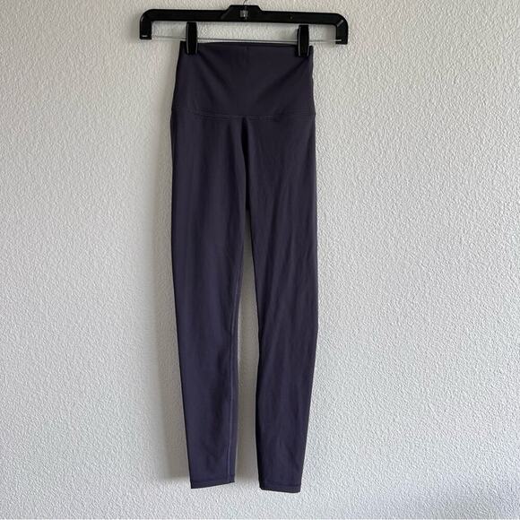 Everlane ReNew High Waist Athletic Leggings Purple - Picture 2 of 12